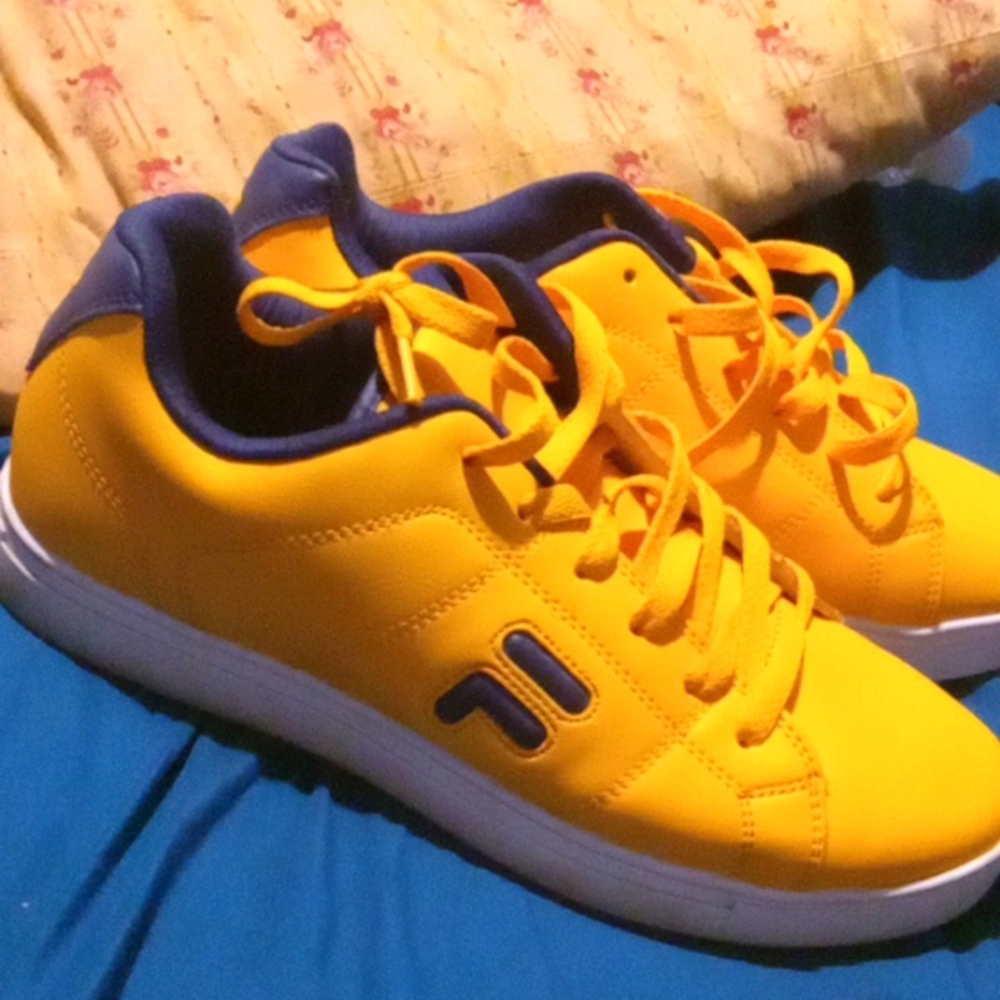 Some Filas For Who Ever Wears Them I Honestly Never Wore Them Lol